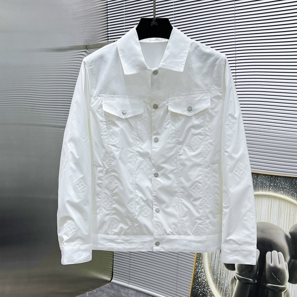 LV LAPEL JACKET WHITE EMBOSSED MONOGRAM 238807