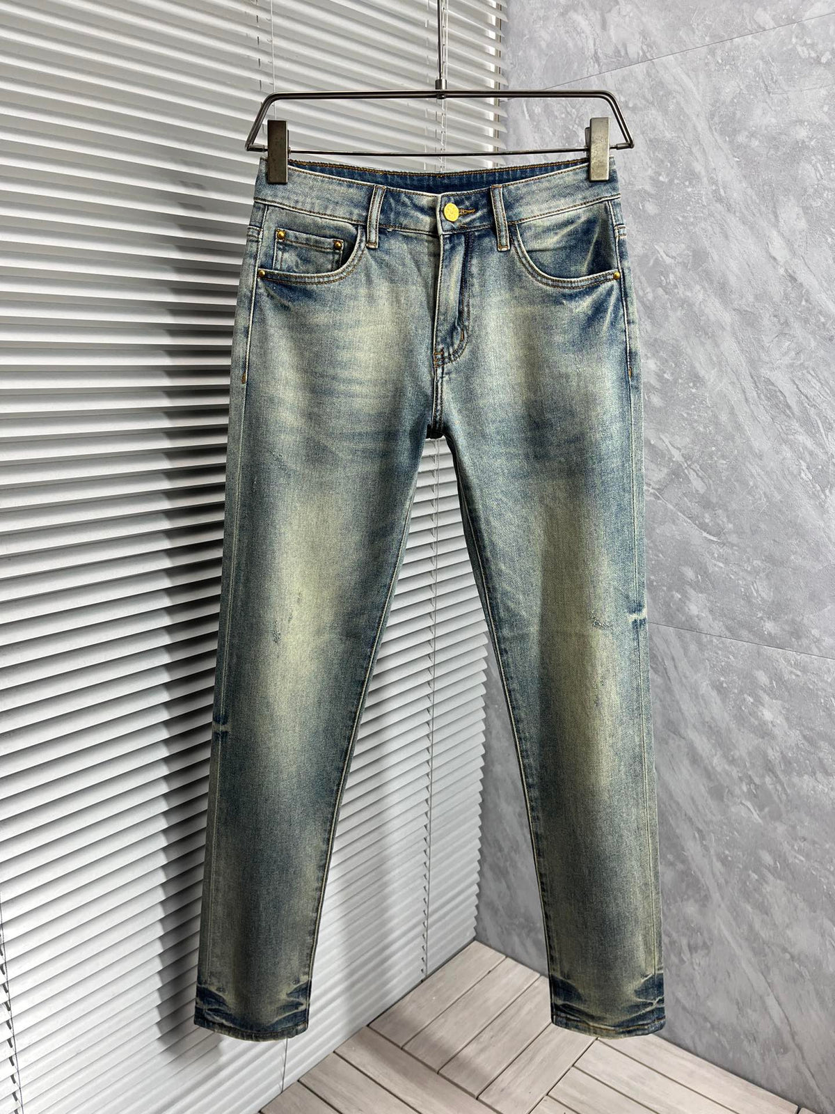 LV BLUE DENIM JEAN 239494