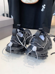 HIKE SNEAKER IN BLACK MESH, POLYURETHANE AND POLYESTER