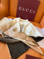 GUCCI 25S SCARF 90 IN SILK 600369