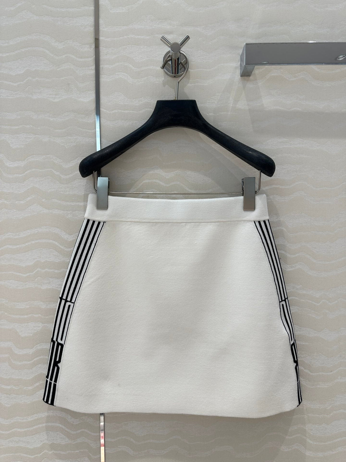 DIOR WHITE SPORTY MINI SKIRT