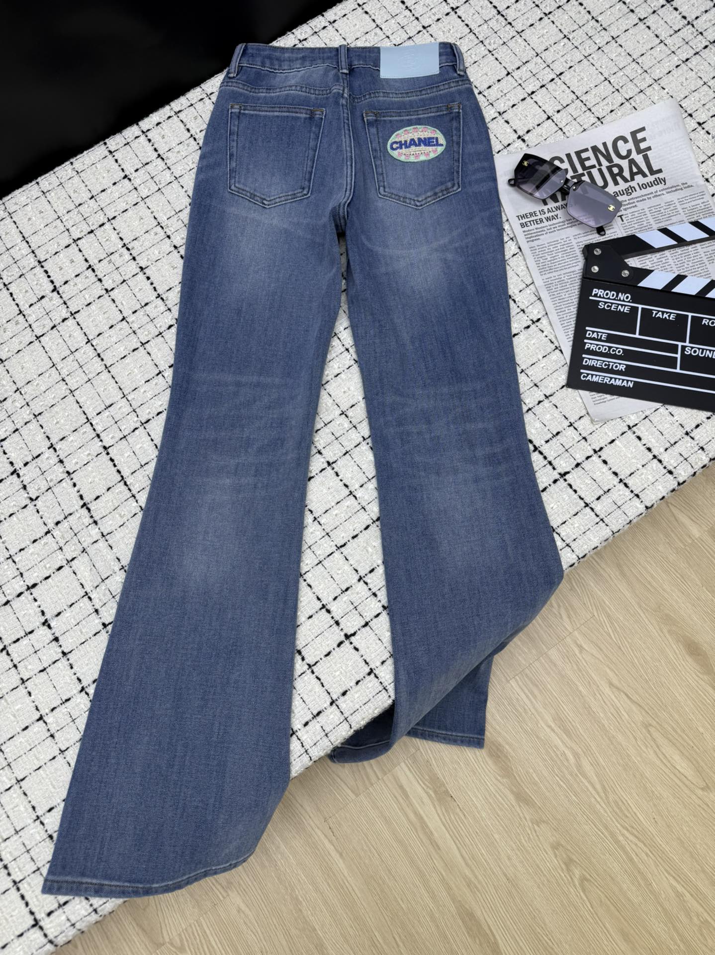 CHANEL 26S FLARED JEANS 763