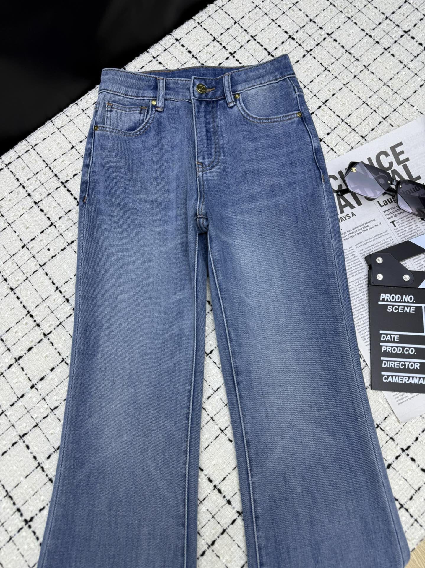 CHANEL 26S FLARED JEANS 763