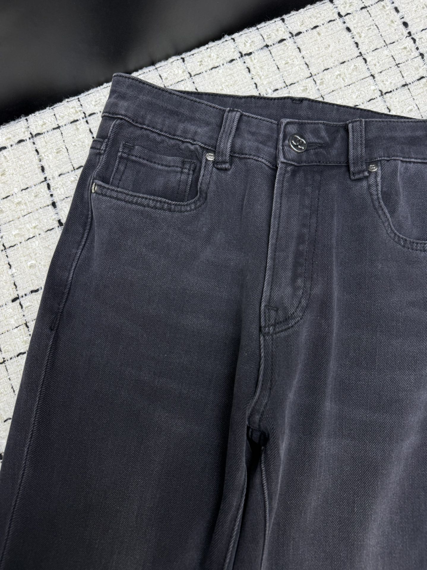 CHANEL 26S FLARED JEANS 762