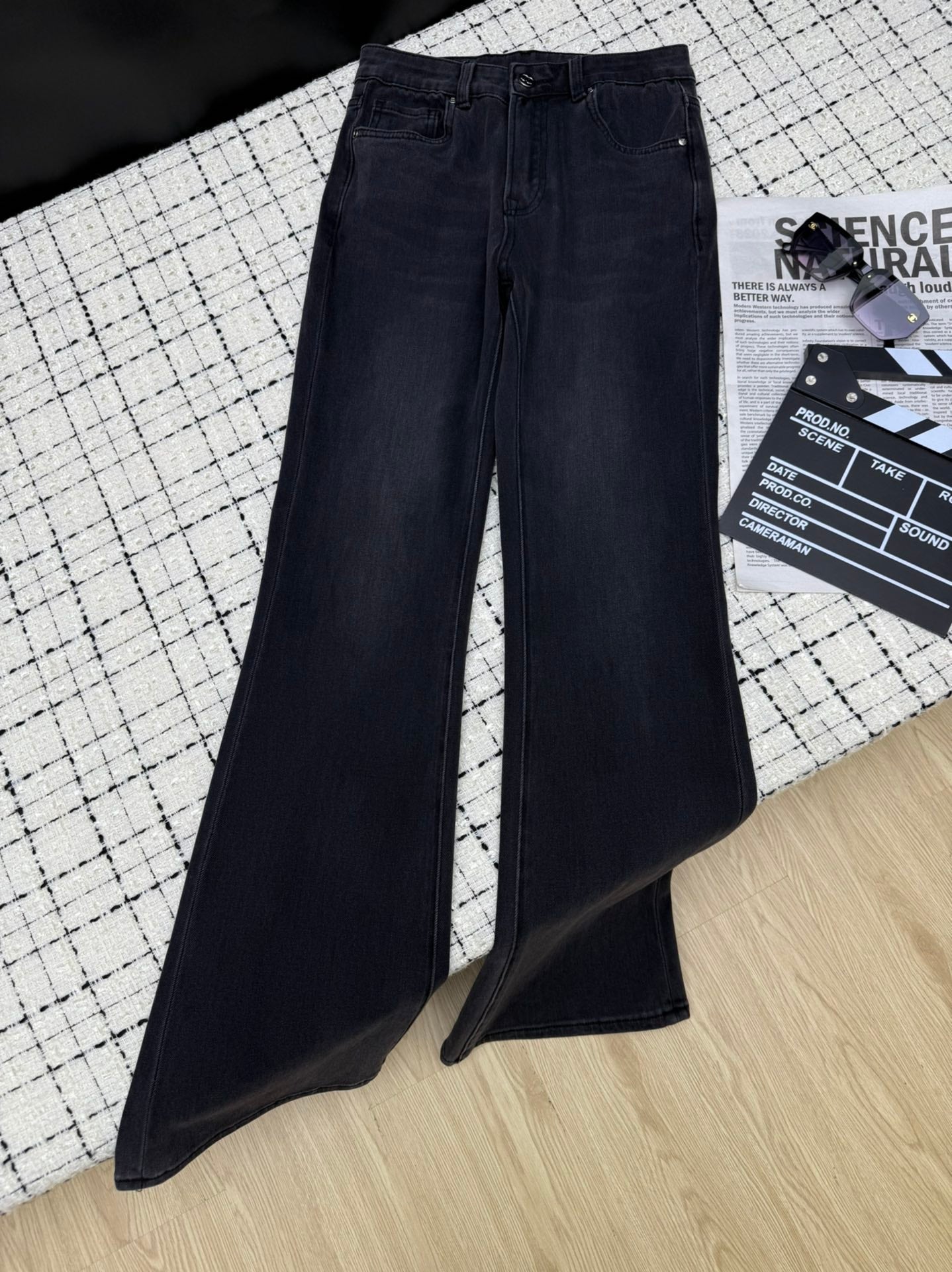 CHANEL 26S FLARED JEANS 762