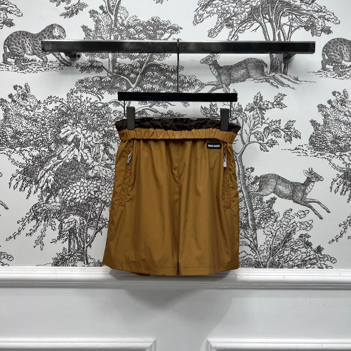 MIU 25S HIGH WAIST SHORTS BROWN IN NYLON 263021