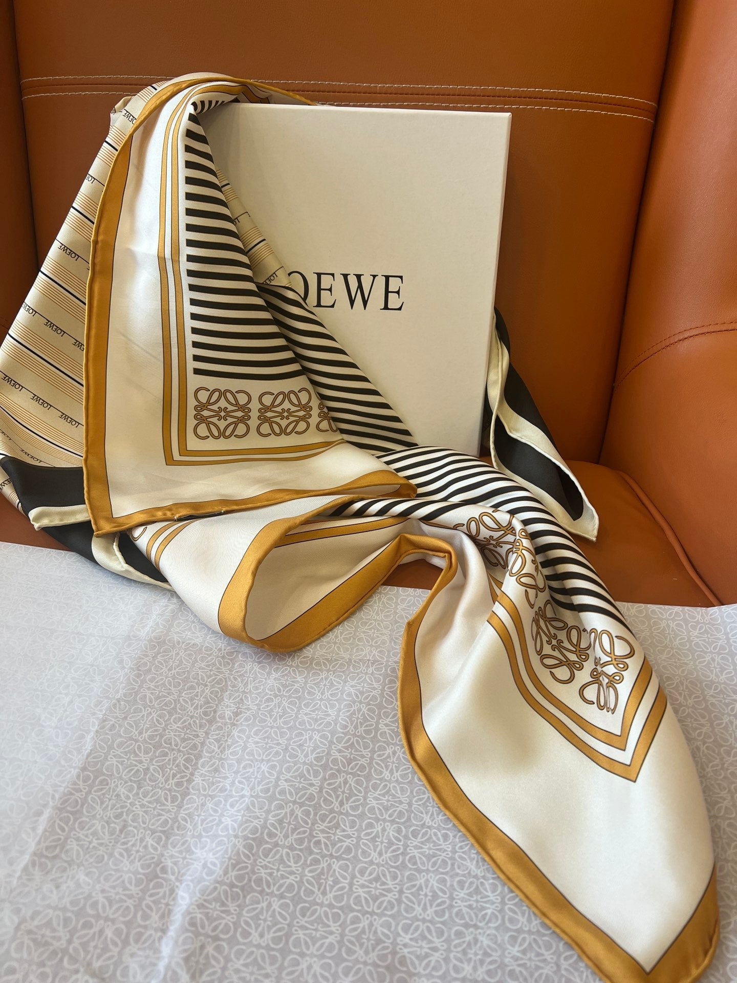 LOEWE 25S SCARF 90 IN SILK 667137