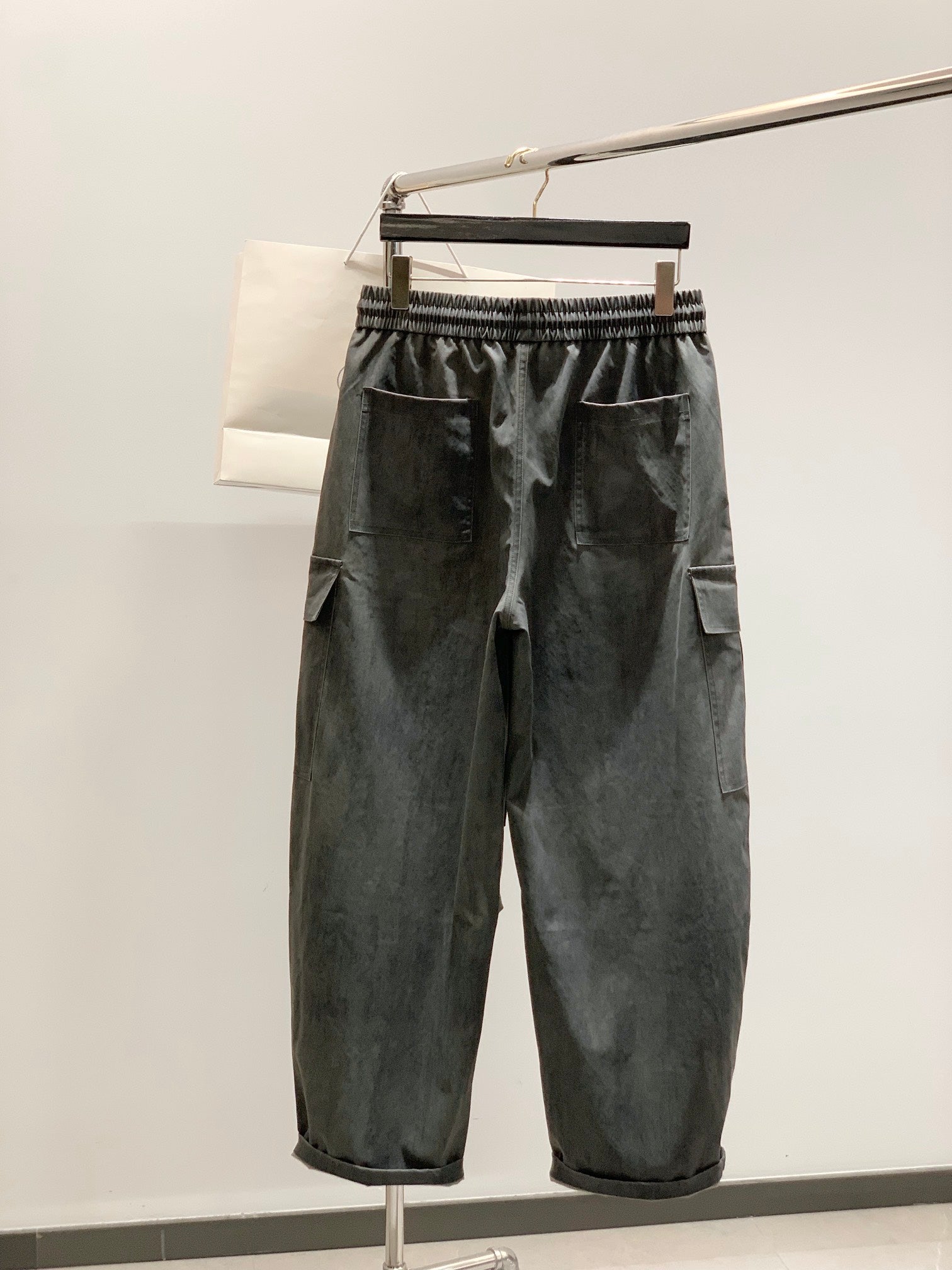 LOEWE CARGO PANTS STYLE 46