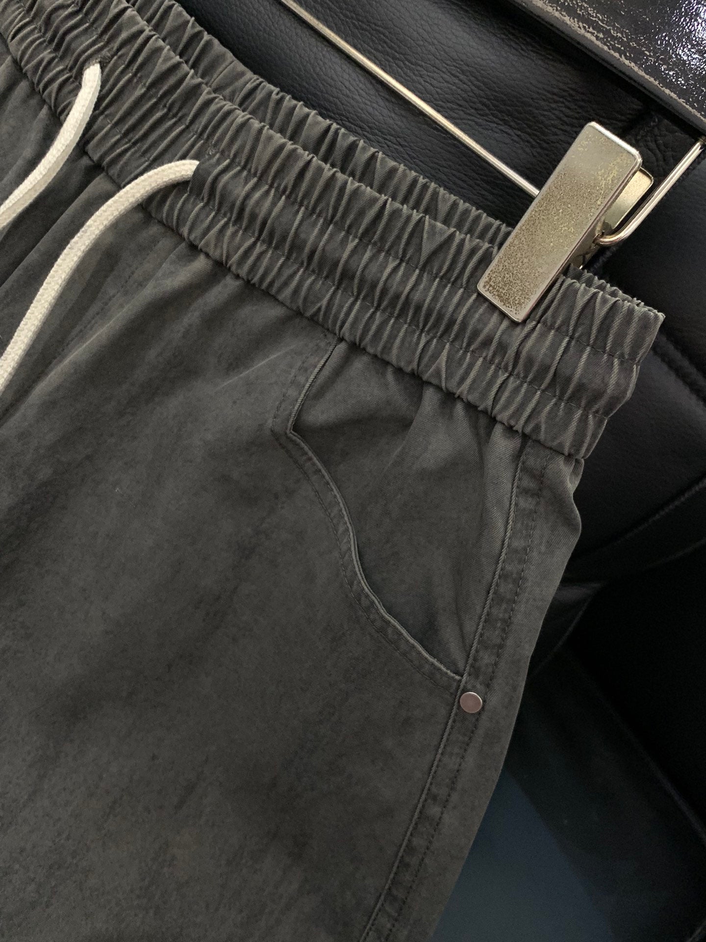 LOEWE CARGO PANTS STYLE 46