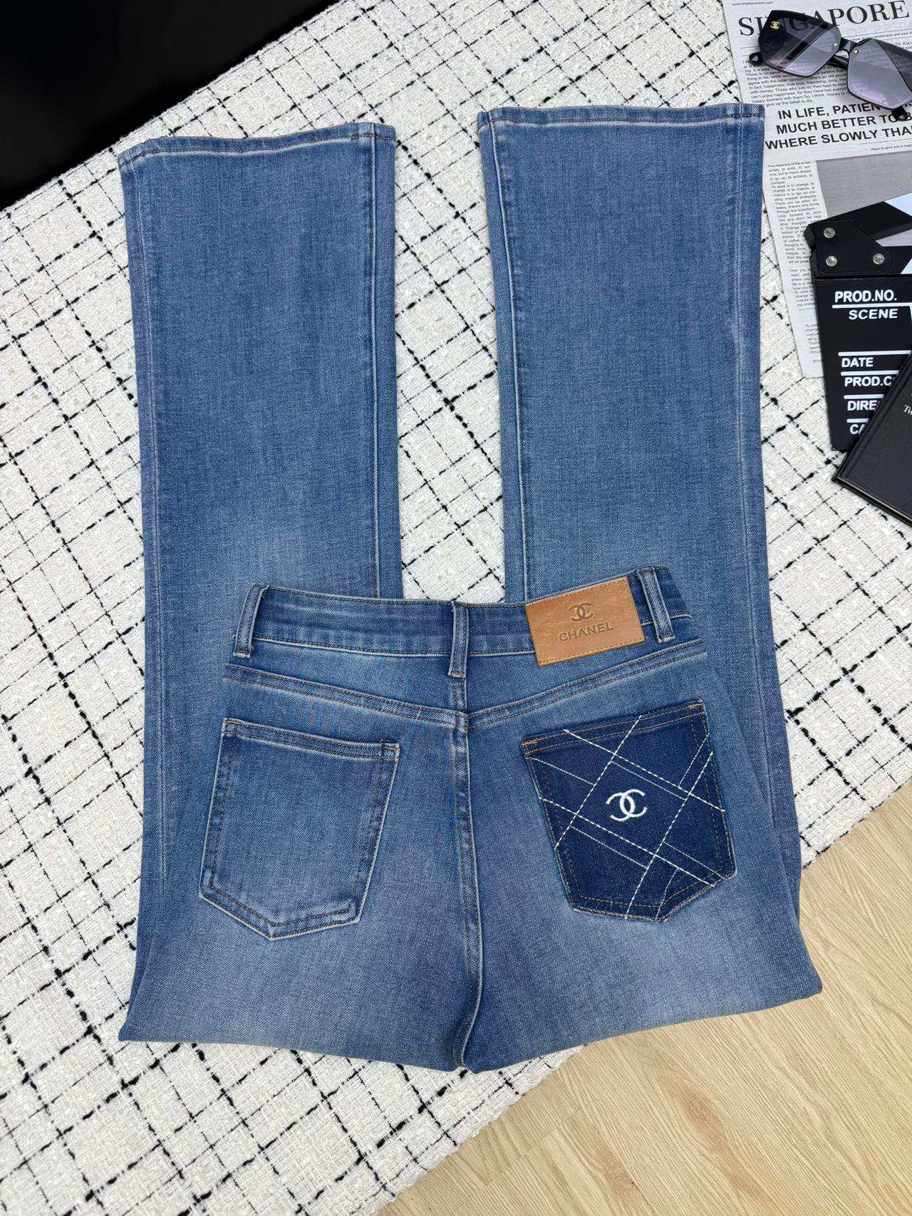 CHANEL 26S FLARED JEANS 757