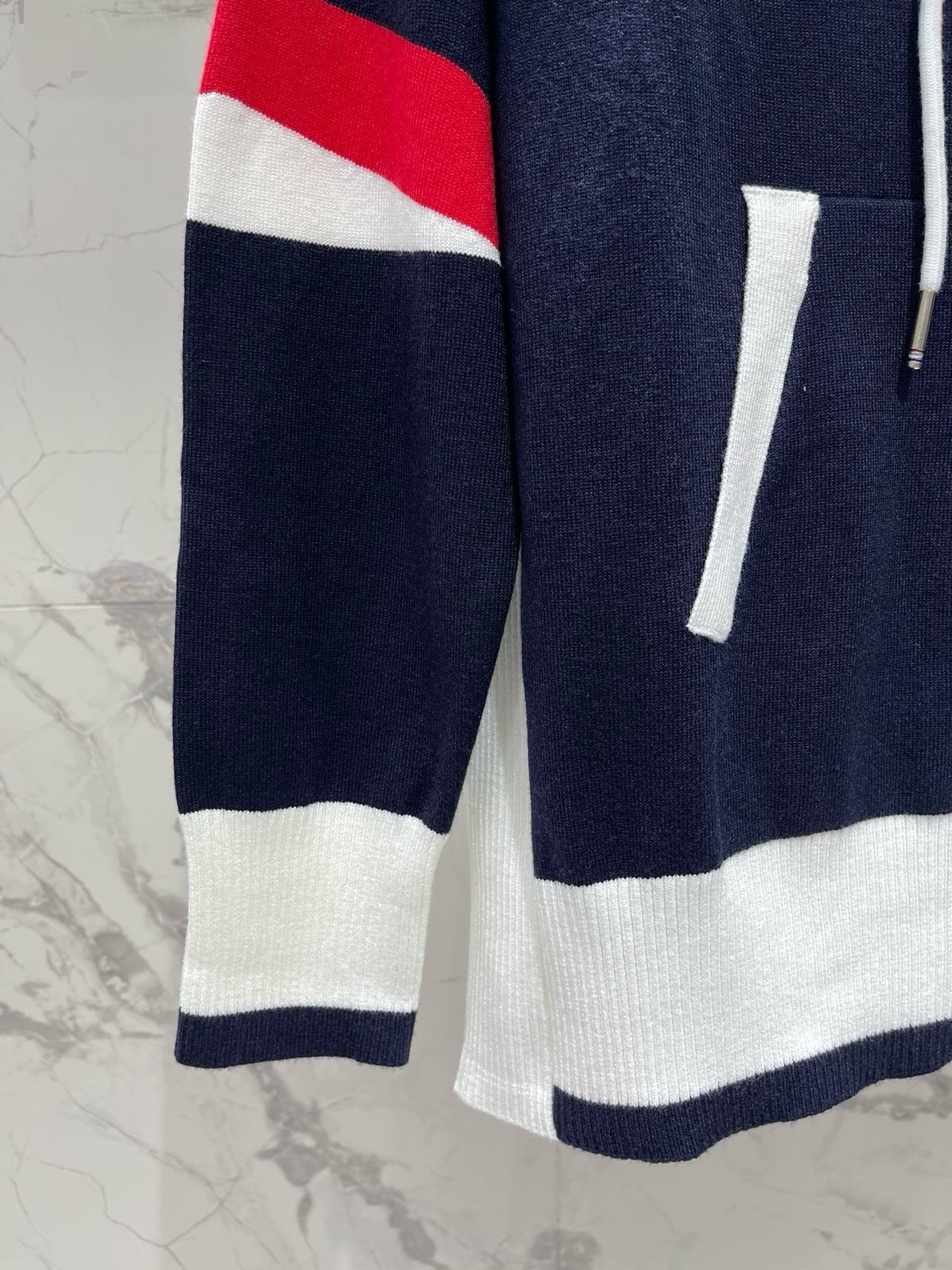 THOM 26S CARDIGAN STYLE 127