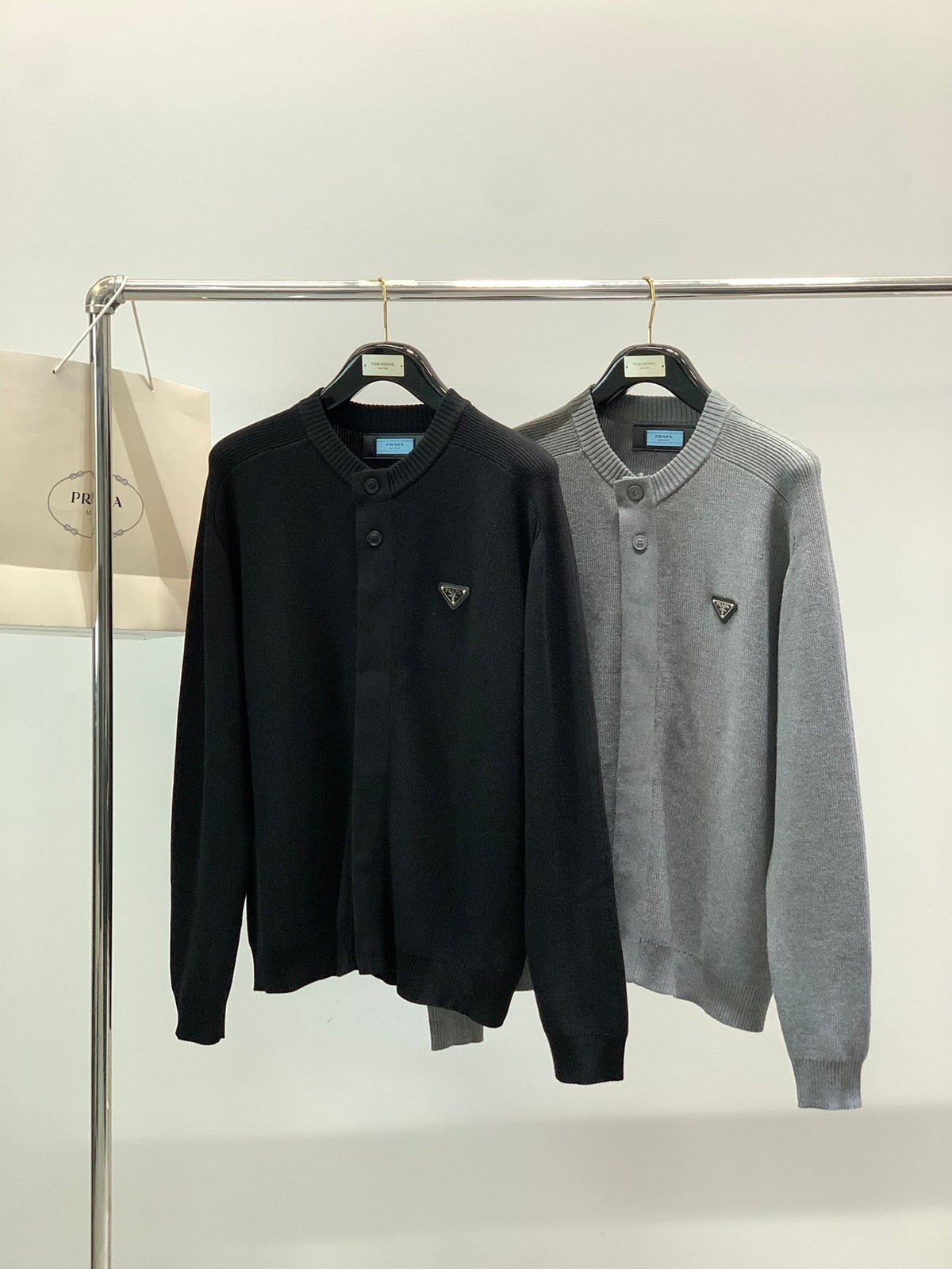 PRADA 25S CARDIGAN 486