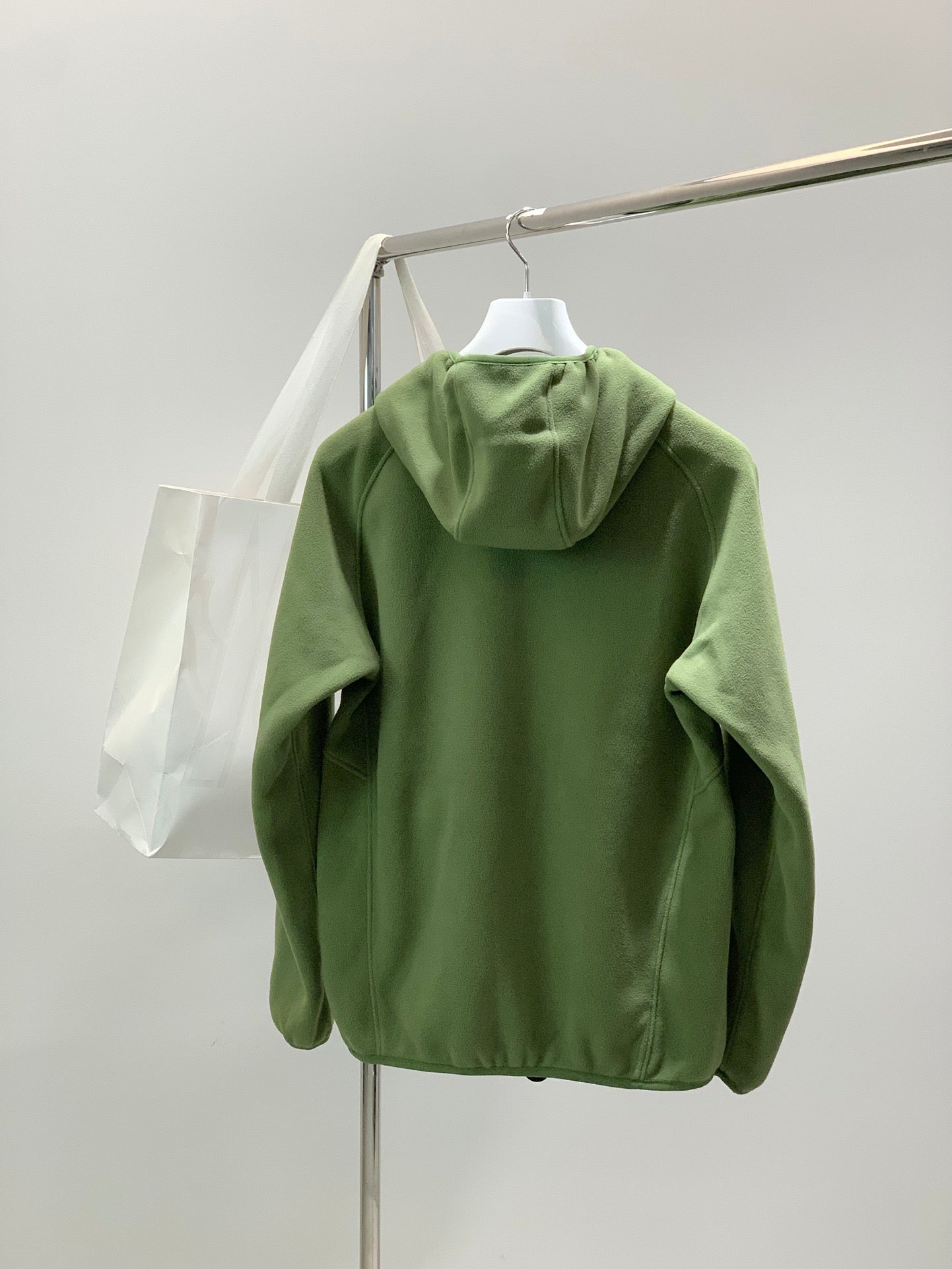 MONCLER 25S HOODED SWEATSHIRT 443