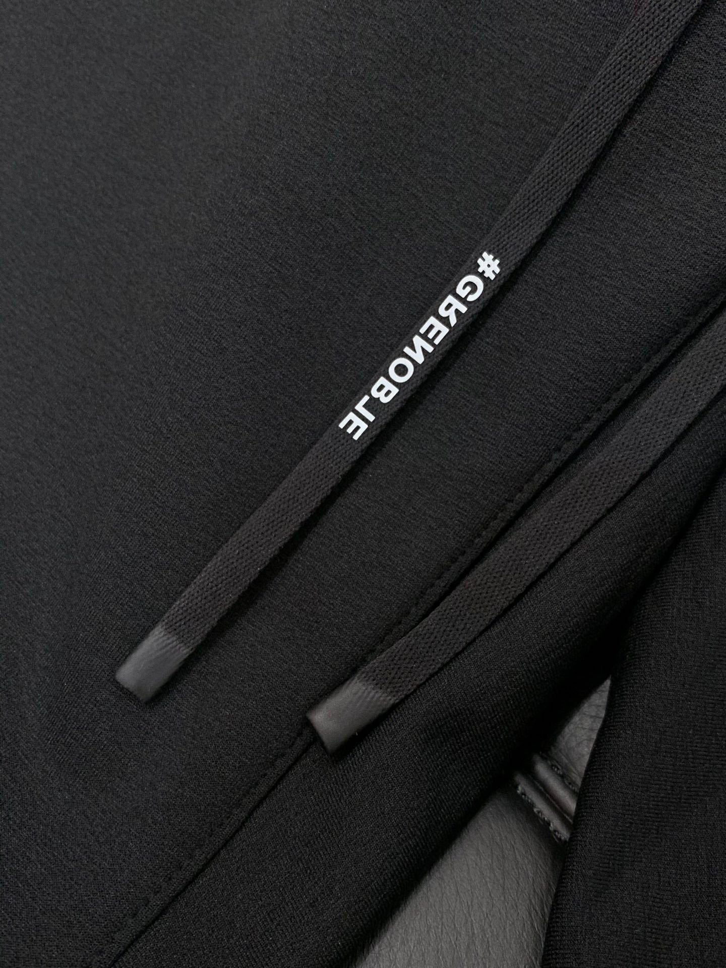 MONCLER 25S PANTS 358