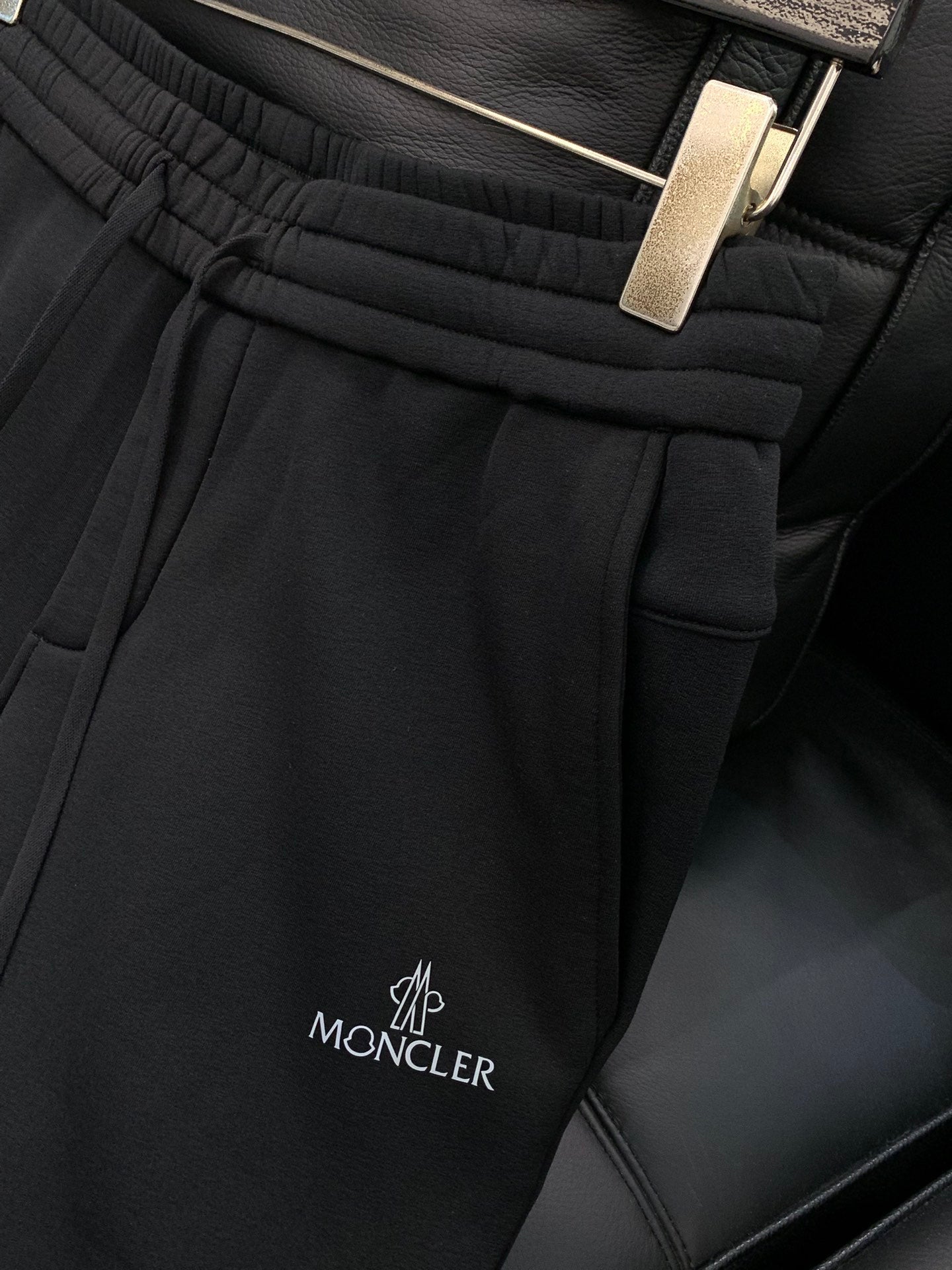 MONCLER 25S PANTS 358