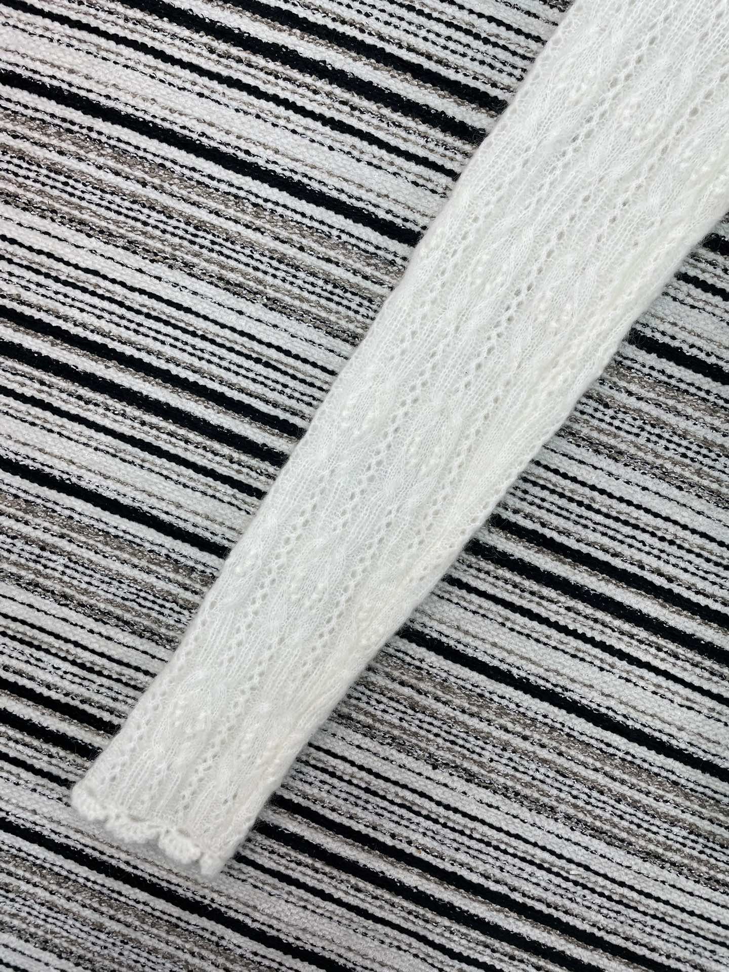 CHANEL 26S LIGHTWEIGHT CARDIGAN 947