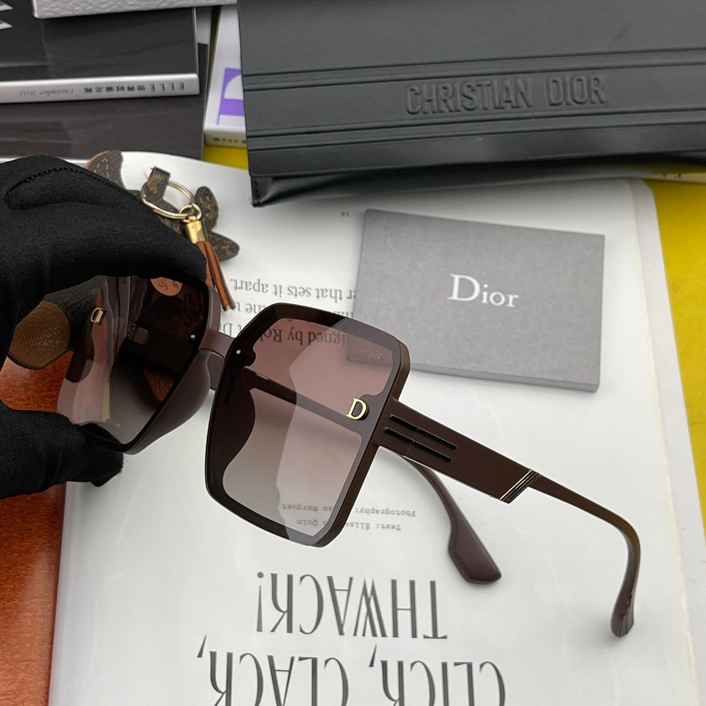 MONTAIGNE SUNGLASS CD2682 IN ACETATE
