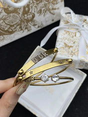 D EVOLUTION BRACELET SET ANTIQUE GOLD-FINISH METAL