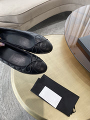 BALLET FLATS ALL BLACK QUILTED LAMBSKIN