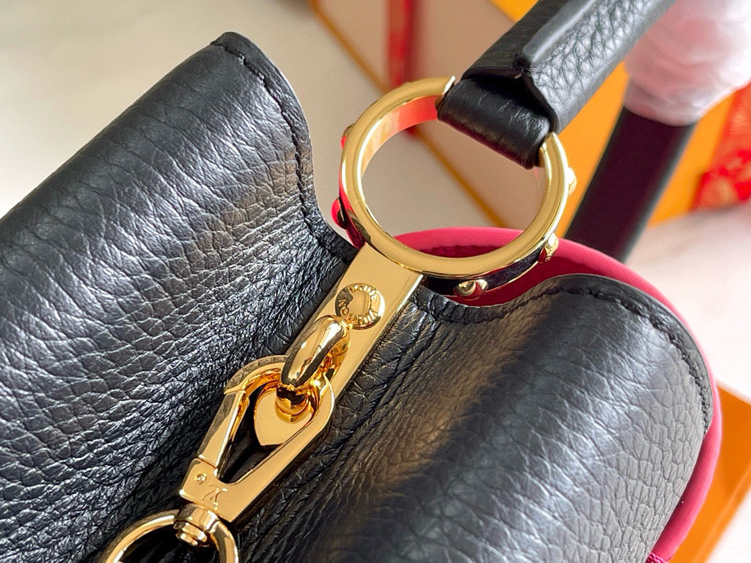 CAPUCINES MM 31 BLACK GOLD HARDWARE