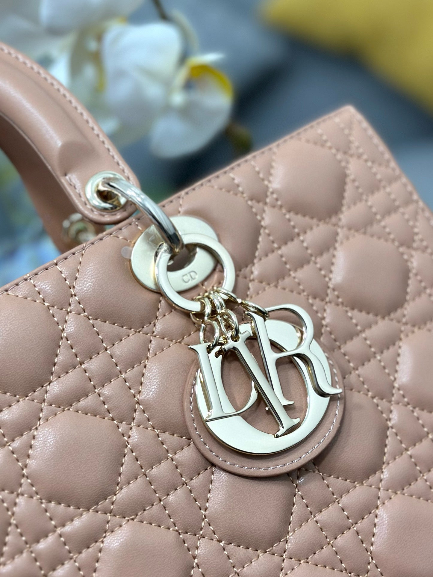 LARGE 32 LADY BAG IN PEACE LAMBSKIN WITH GOLD HARDWARE