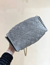 CC 25 HANDBAG IN GREY 30 SUEDE GOLD HARDWARE