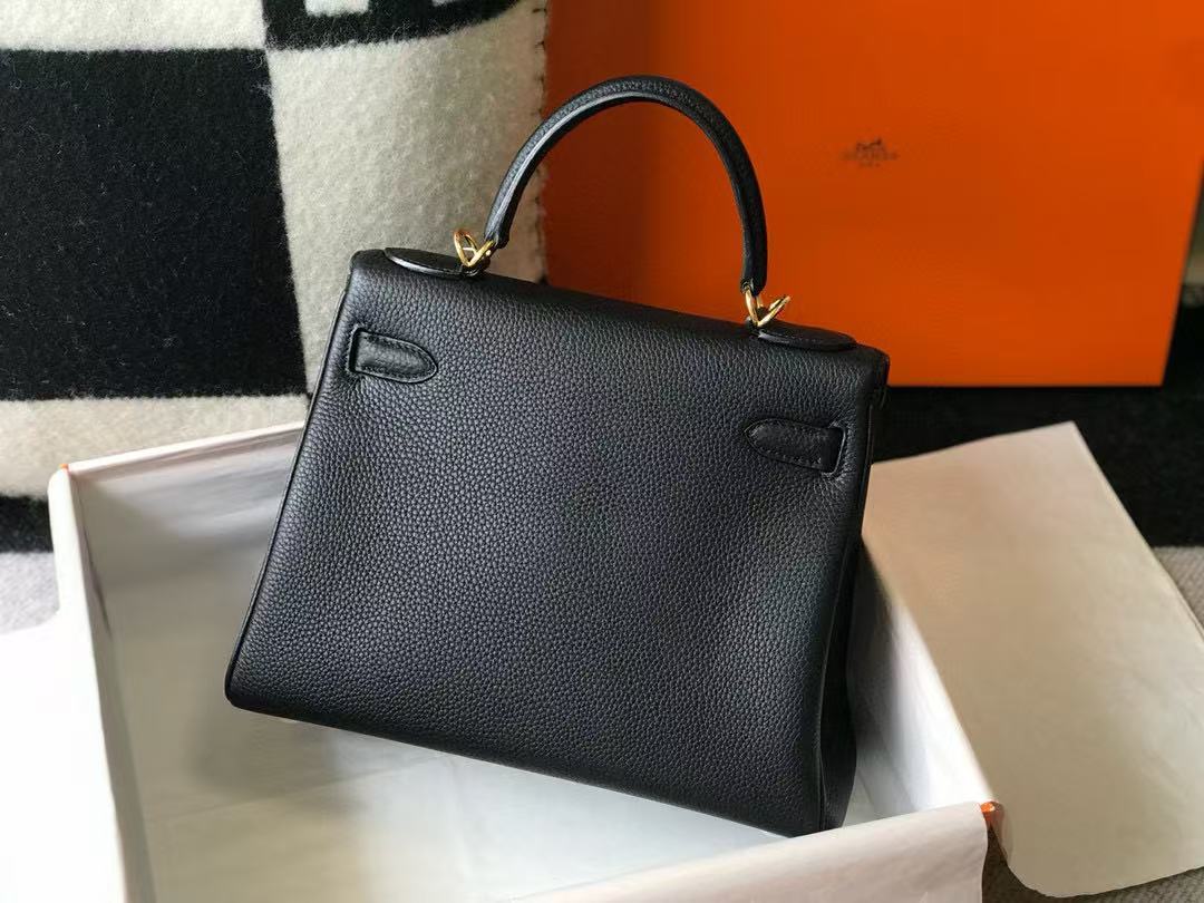 HM KELLY BAG 28 IN BLACK TOGO LEATHER GOLD HARDWARE
