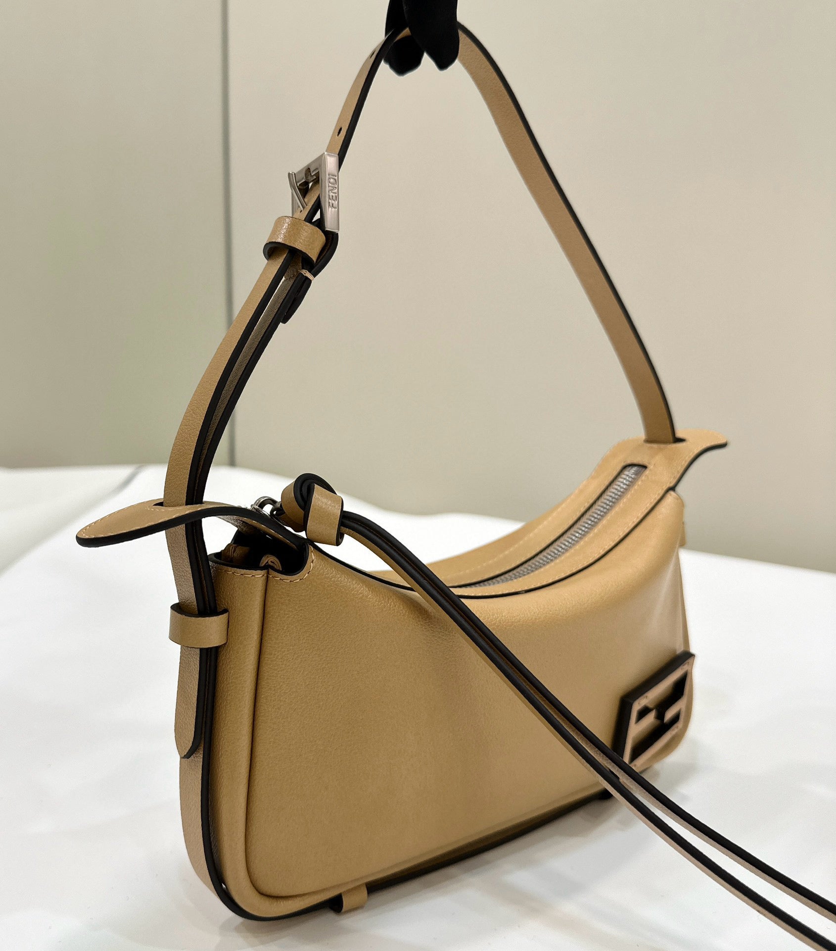 SIMPLY MINI 22 IN LIGHT BROWN GRAINED CALFSKIN