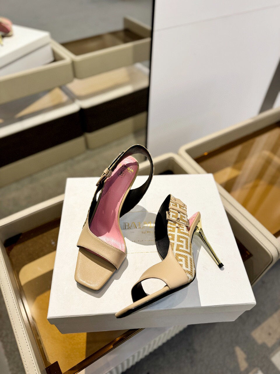 RUBY SANDALS IN BEIGE CALFSKIN AND PB LABYRINTH CANVAS