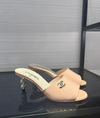CC PEARL HIGH MULES IN BEIGE CALFSKIN