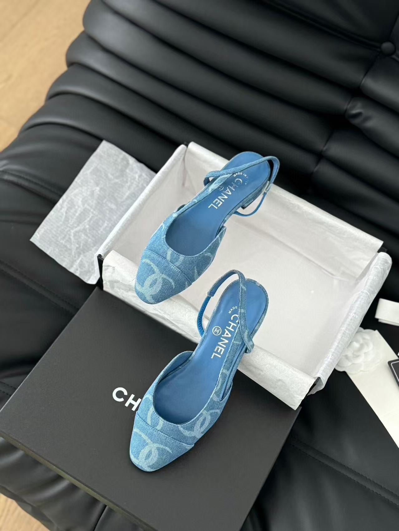 CC FLAT SLINGBACK IN LIGHT BLUE DENIM