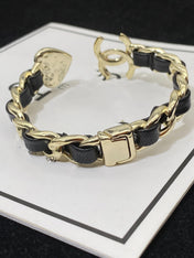 CC HEART WHITE MOP GOLD DIAMOND BRACELET