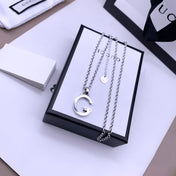 STERLING SILVER LETTER DOUBLE G LOGO PENDANT VERSATILE NECKLACE