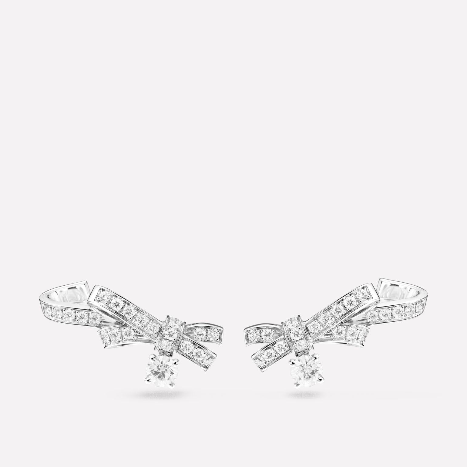 chanel-ruban-earrings-18k-white-gold-diamonds-j11150_2de8fff9-3bb8-4ea8-ad63-ef2b82cda417.jpg