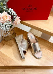 LACE-UP WEDGE SANDALS IN SILVER CALFSKIN WITH STUDS