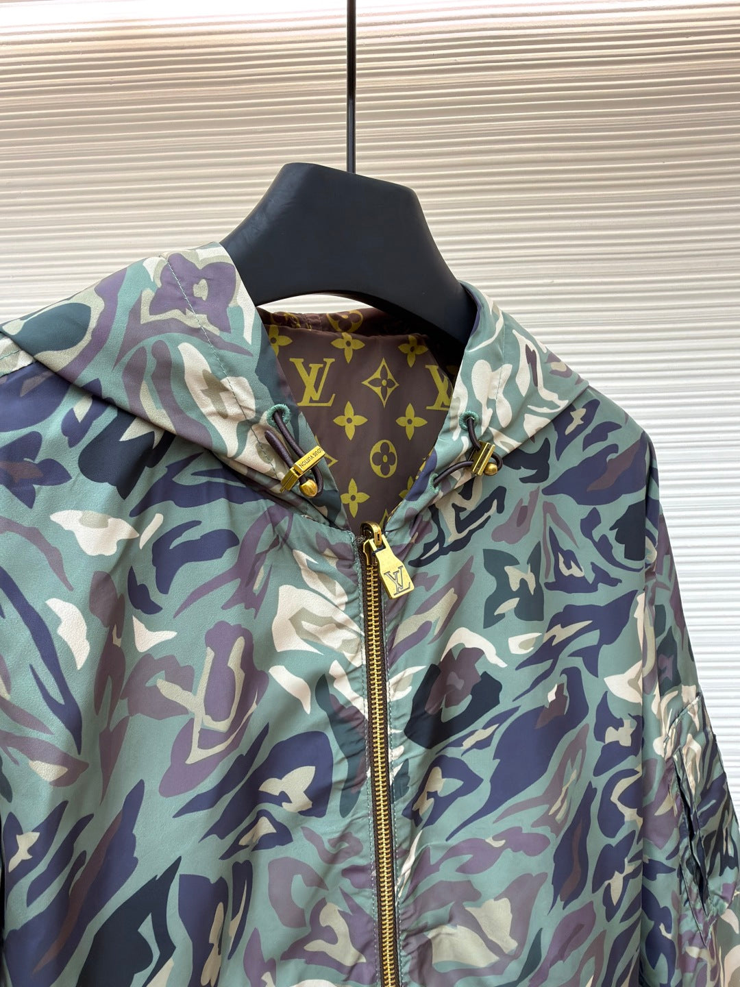 LV 25S HOODED JACKET 0159