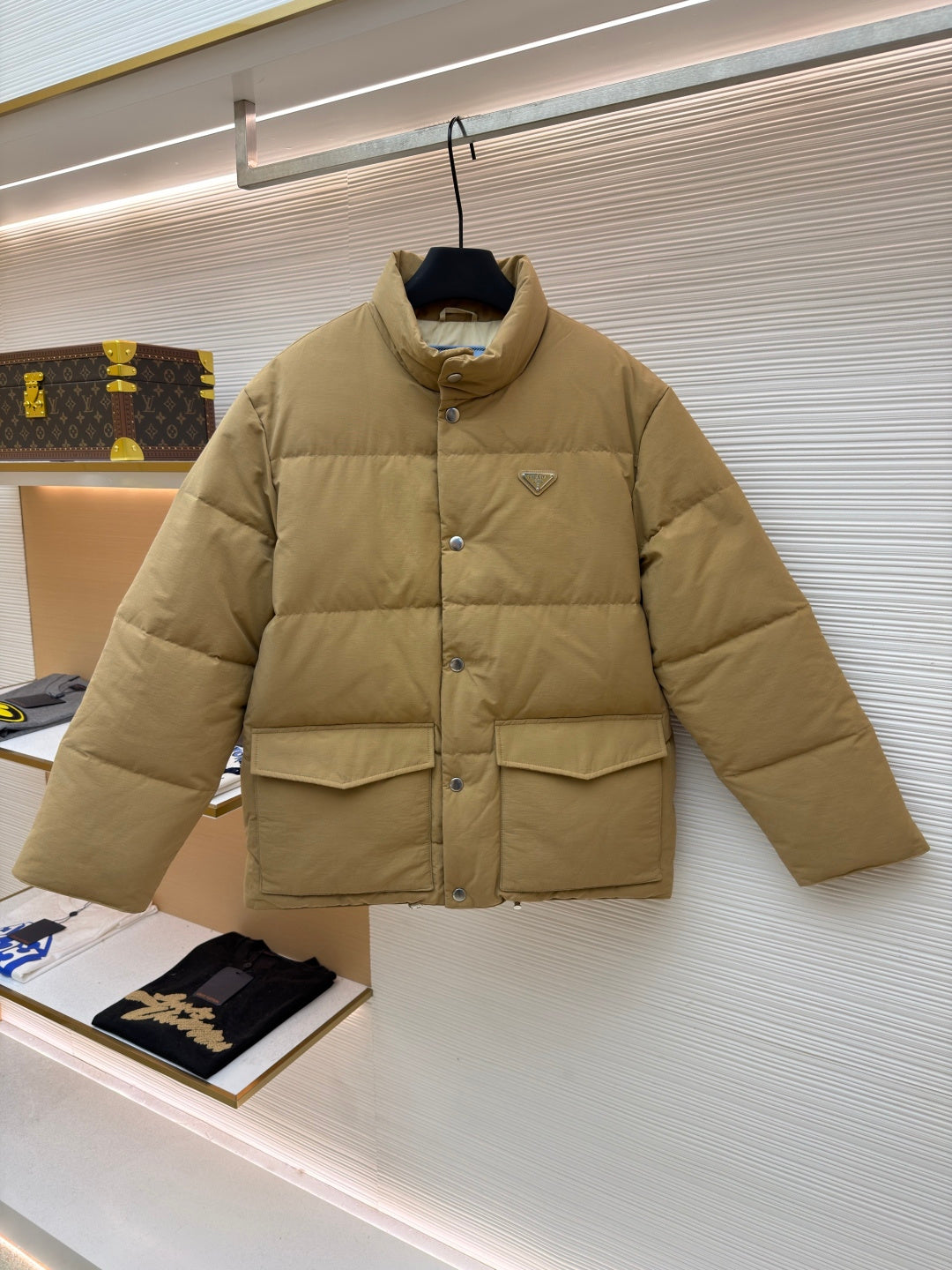 PRADA 25S PUFFER JACKET 461