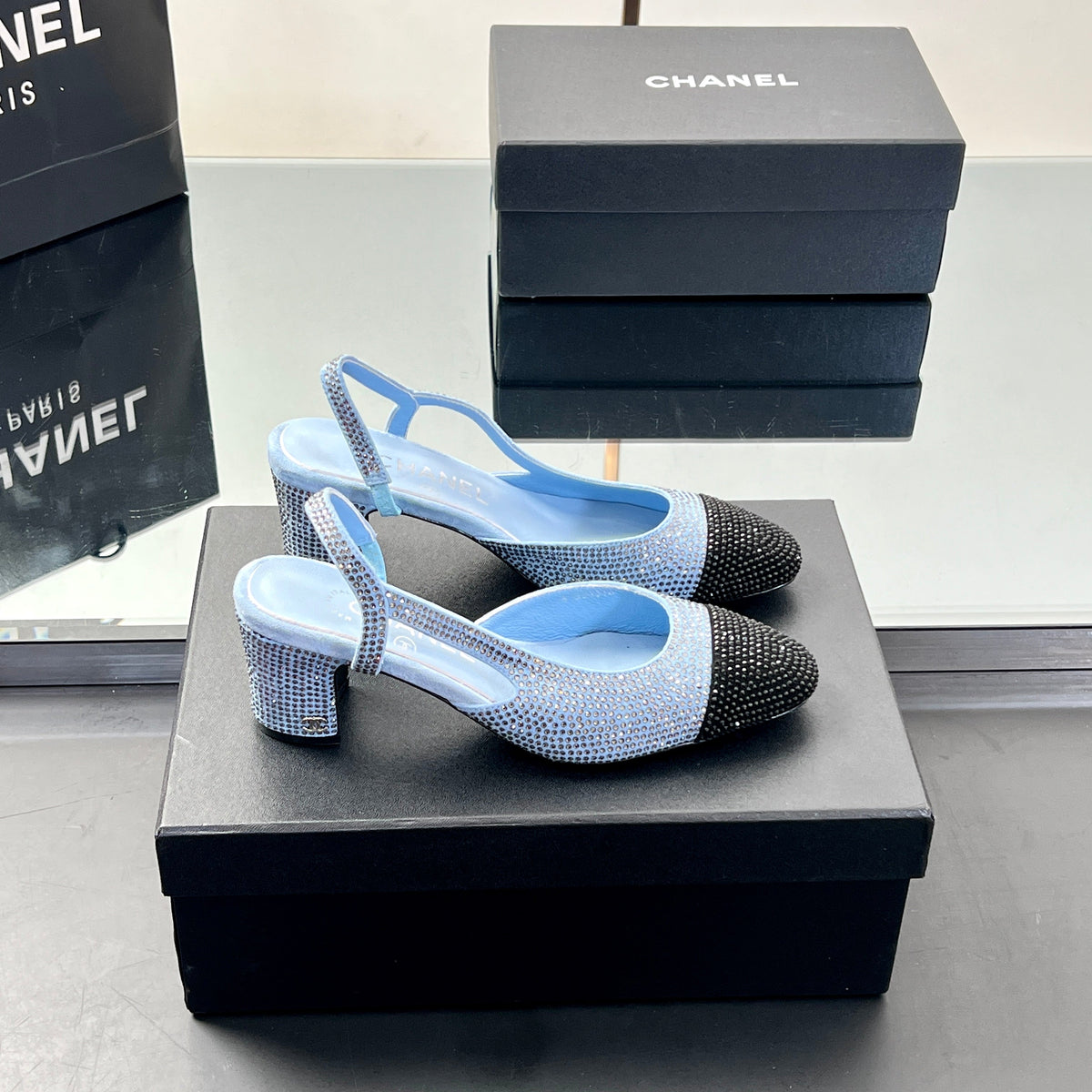CC SLINGBACK 25S 65 MM IN BLUE AND BLACK CRYSTALS