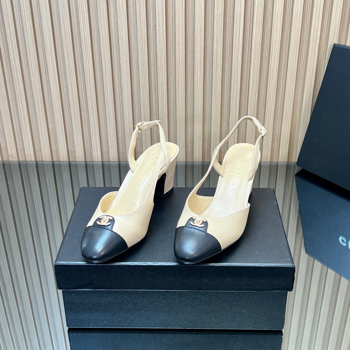 CHANEL 25S SLINGBACK SHOE LOGO 65MM IN BEIGE CALFSKIN GOLD HARDWRE