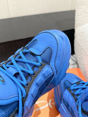 SNEAKER IN COBALT BLUE CALFSKIN AND BREATHABLE MESH 175311