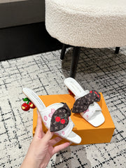 LV CHERRY HIGH HEELS 25S IN WHITE CALFSKIN WITH BOW STYLE 15