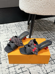LV CHERRY HIGH HEELS 25S IN BLACK RAFFIA WITH BOW STYLE 14