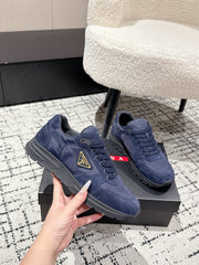 PRADA 25S MEN SNEAKERS LOGO IN NAVY BLUE NUBUCK AND CANVAS