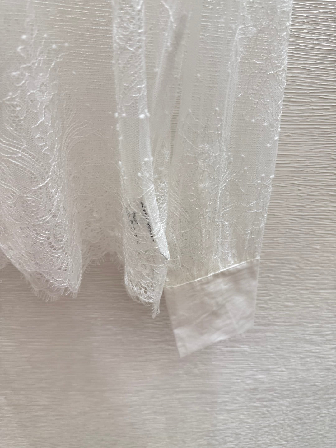 MIUMIU LONG-SLEEVE LACE SHIRT 267993