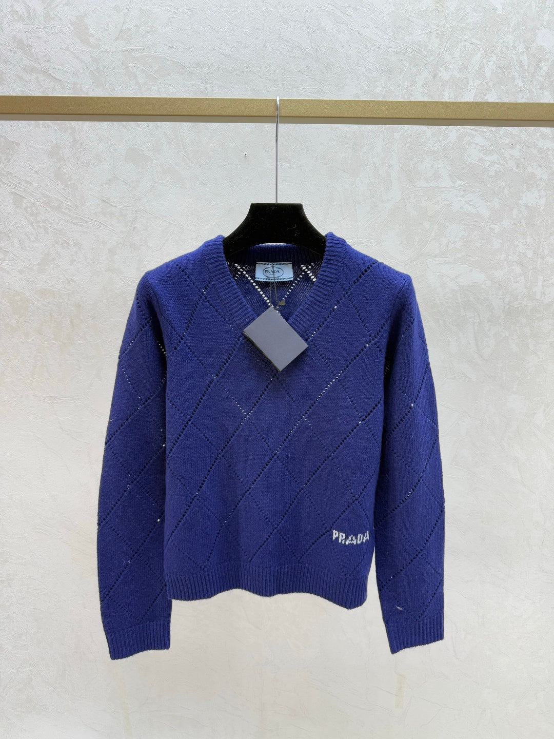 PRADA 25S V-NECK SWEATER 578