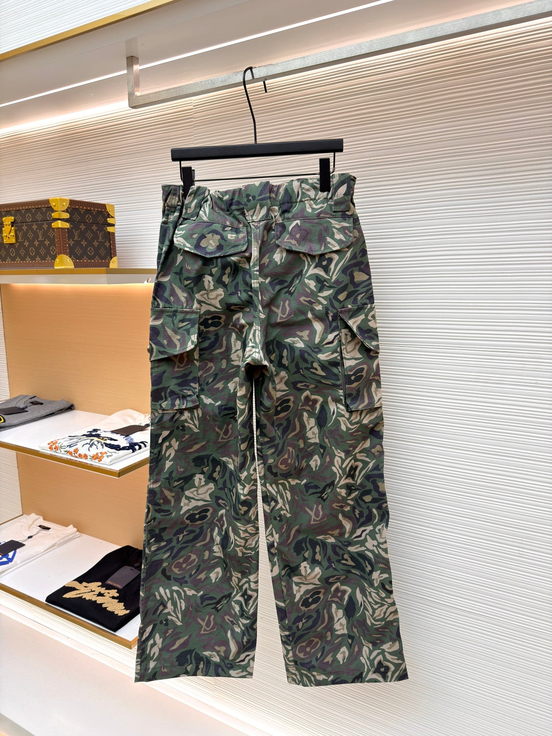 LV 25S PATCHWORK CARGO PANTS 0158