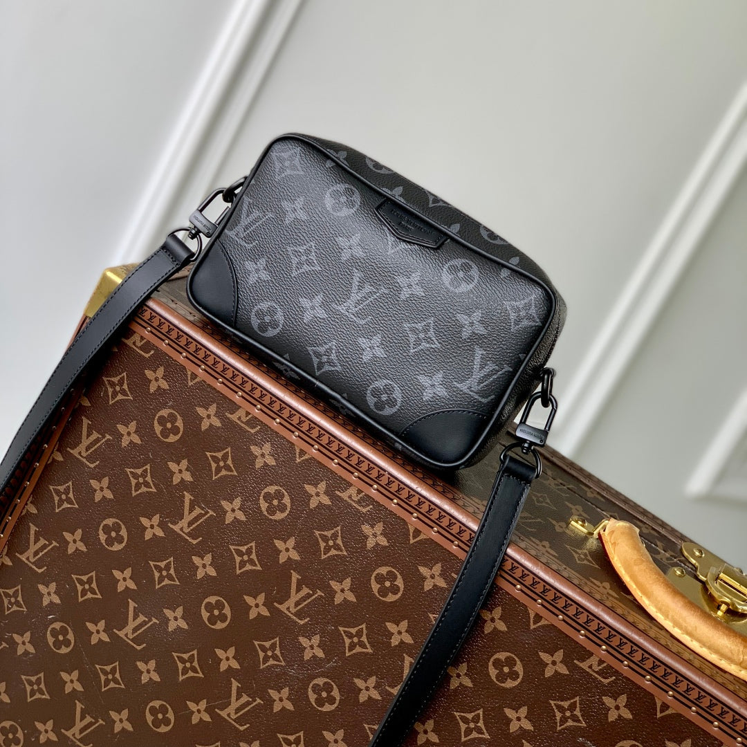 TROCADERO BAG 20 IN BLACK MONOGRAM ECLIPSE CANVAS