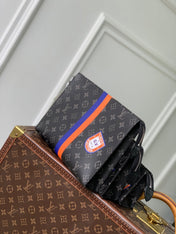 RIO TOILET POUCH 25 IN BLACK CANVAS MONOGRAM SILVER LOCK