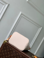 ROMANCE ALL IN BB 25S 18 IN DUNE MONOGRAM DAMIER CALFSKIN