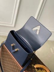 TWIST SLIM 19 IN NAVY BLUE TAURILLON CALFSKIN GOLD HARDWARE
